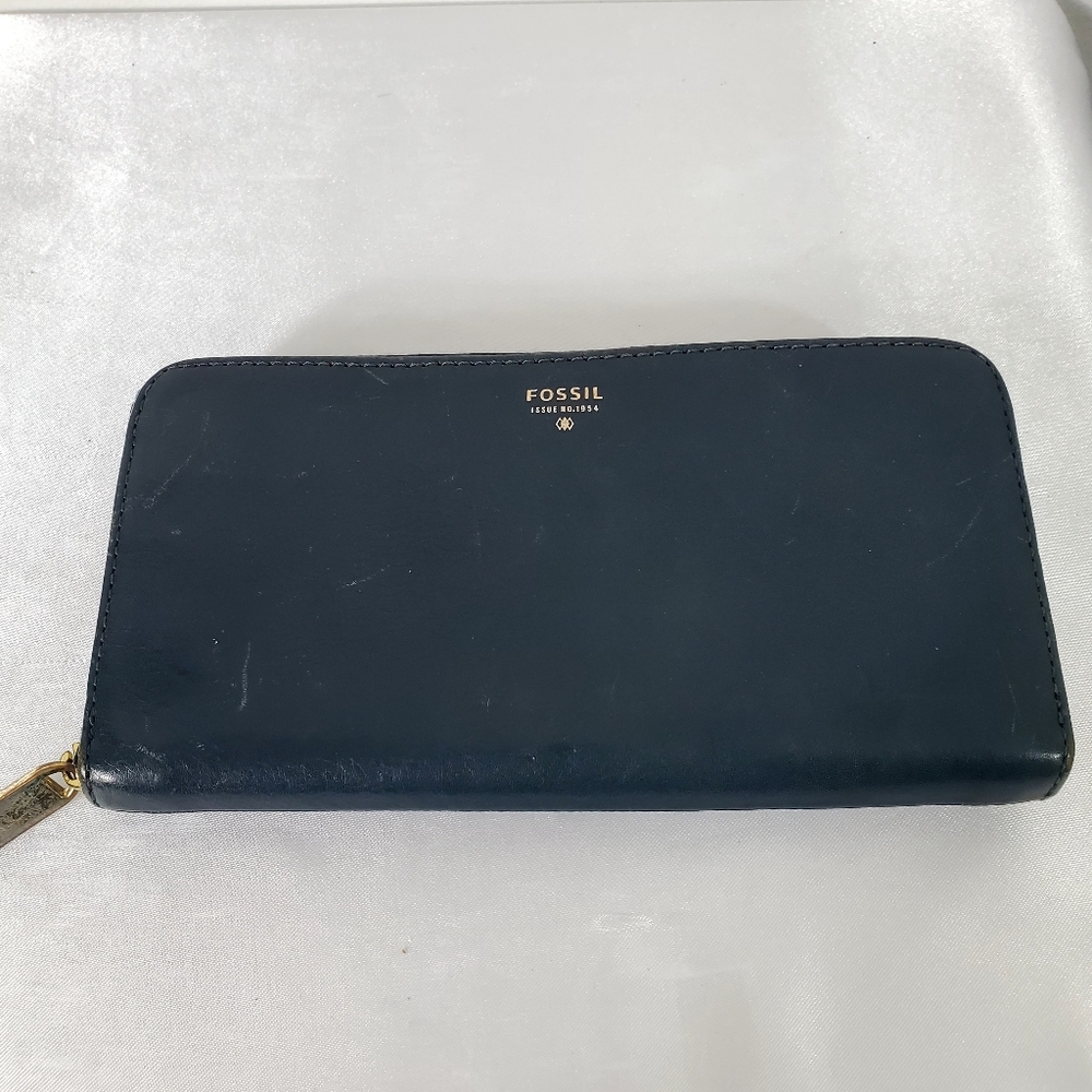 Fossil Navy Leather Wallet
